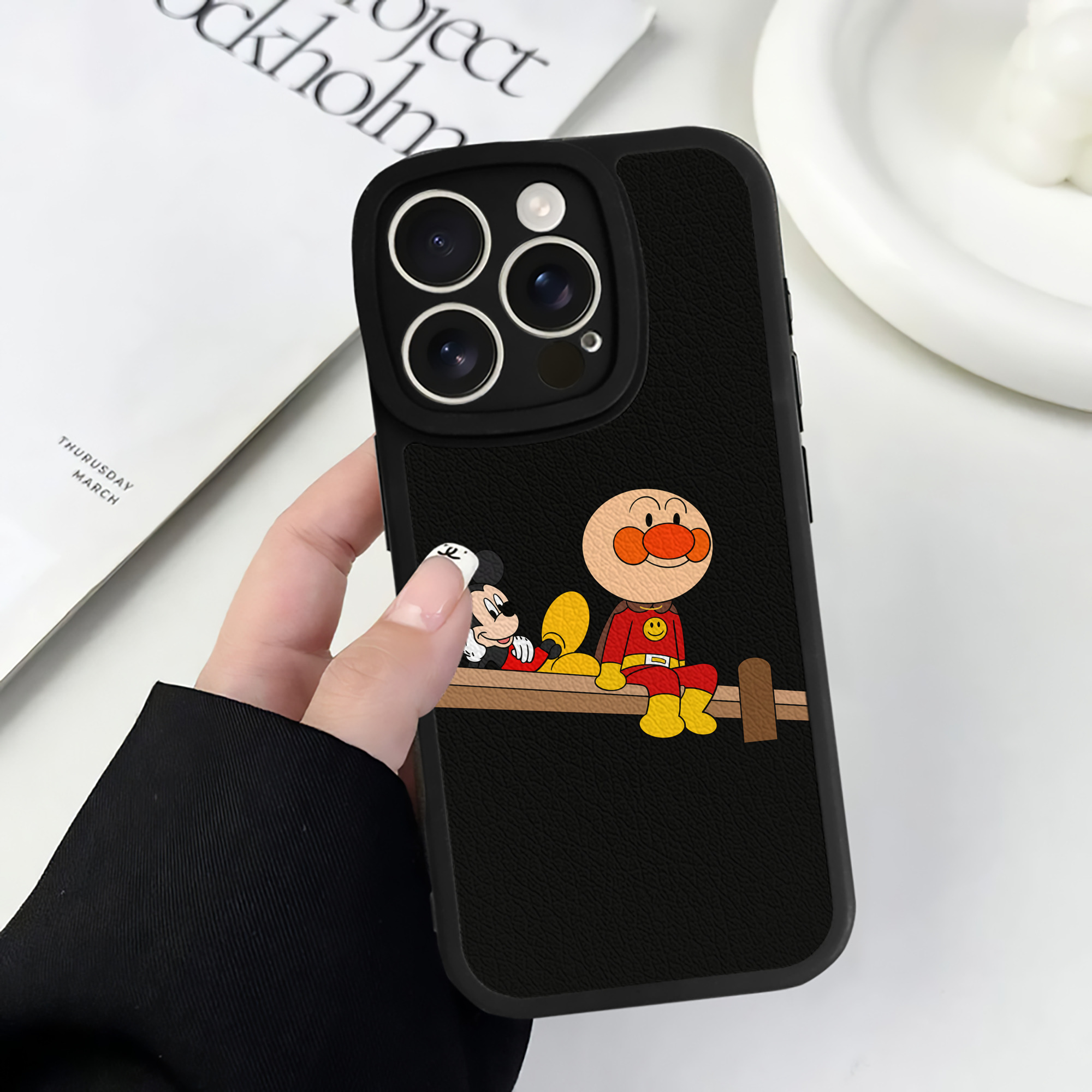 （画像用） アンパンマン Anpanman 【iPhone 16シリーズ対応】シリコンスマホケース（レザー調） 材質：シリコン